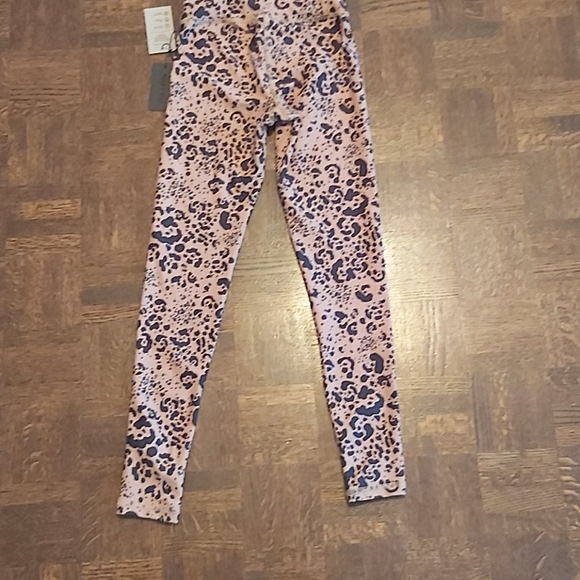 Strut This leggings - Picture 4 of 7